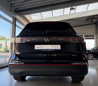 Volkswagen Tiguan Elegance Autom., IQ Light AHK Navi 360Kamera - foto 7