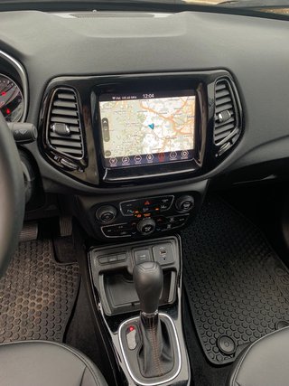 Jeep Compass Limited FWD 1,3l Gse T4 110kW (150PS) Automatik 4x2 E6d, Winter Paket, Park-Paket - bilder 8