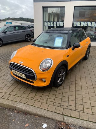 MINI Cooper 1.5l (136PS) Navigation, Klimaautomatik - foto 1