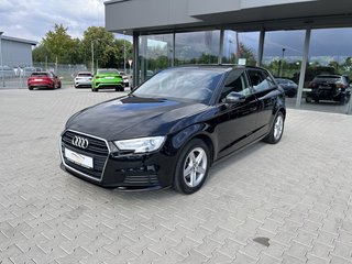 Audi A3 Sportback Lederlenkrad, SHZ, Connectivity-Pak. Used vehicle for sale | First registration 02/2020 | Price 14.985 €