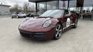Porsche 992 Heritage Design Edition ohne EZ, Lift, Bose Used vehicle for sale | First registration 04/2024 | Price 249.912 €