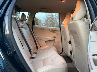 Volvo XC 60 XC60 Momentum 2WD*Leder*Xenon*Navi*SHZ - bilder 8