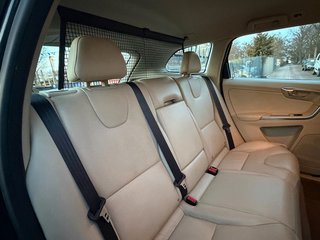 Volvo XC 60 XC60 Momentum 2WD*Leder*Xenon*Navi*SHZ - bilder 9