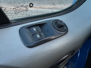 Renault Trafic Kasten L1H1 2,7t*Klima*3xSitzer*Ahk*EU5 - bilder 4