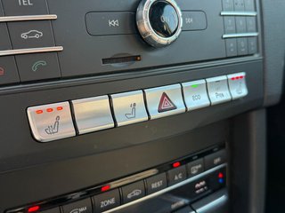 Mercedes-Benz E 350CDI 4Matic AMG*Pano*Leder*ILS*AHK*360° - foto 28