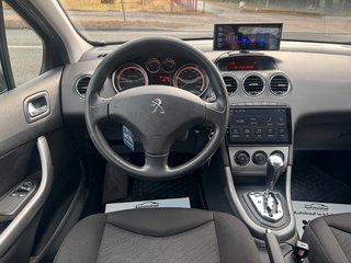 Peugeot 308 1.6 Active*Aut*Navi*Carplay*Kamera*Klima* - foto 2