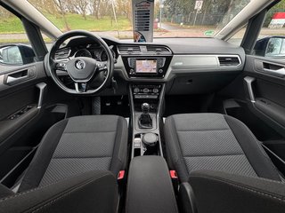 Volkswagen Touran Comfortline 2.0TDI*Navi*7Sitze*PDC*Alu* - foto 1