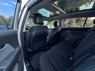 Kia Sportage 1.7CRDi Vision*Carplay*Shz*Xen*Pano*Kam - bilder 1