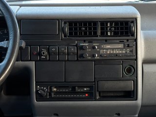 Volkswagen T4 1.9TD Kombi*8Sitze*ATM 105TKM*AHK*Allwetter - bilder 9