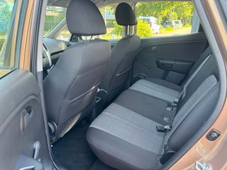 Kia Venga 1.6 Vision*Automatik*Klima*Allwetter*TÜV - bilder 1