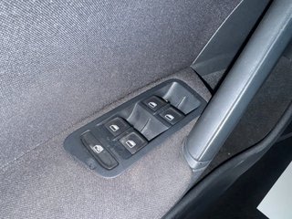 Volkswagen Golf VII 1.6 TDI Lim EU5*Klima*LED*TÜV NEU* - bilder 10