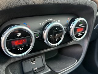 Fiat 500L Lounge 1.3JTD*Panorama*Klimaaut.*Temp*PDC - bilder 14