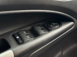 Ford Grand Tourneo Connect *1.5TDCI*7SITZER*AHK*PDC* - foto 11