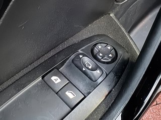 Peugeot 208 Allure 1.2*Klimaaut.*Temp.*PDC*GrauMatt* - bilder 9