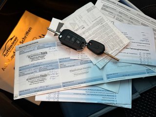 Peugeot 208 Allure 1.2*Klimaaut.*Temp.*PDC*GrauMatt* - bilder 14