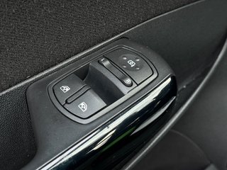 Opel Corsa D Satellite 1.4*OPC-LINE*Klima*Shz*TÜV NEU - bilder 10