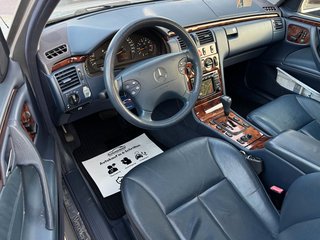 Mercedes-Benz E 280 4MATIC ELEGANCE*Aut.*Xenon*Leder*Voll*1HD! - bilder 1