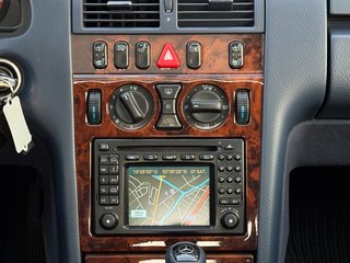 Mercedes-Benz E 280 4MATIC ELEGANCE*Aut.*Xenon*Leder*Voll*1HD! - bilder 8