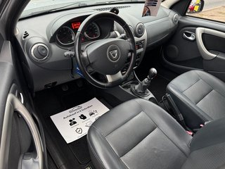 Dacia Duster I Prestige 4x4*Klima*Navi*8-Fachbereift* - bilder 1