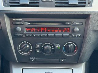 BMW 320d Touring*LED*SHZ*Klima*18"M-Sport*TÜV 1/2027 - bilder 8