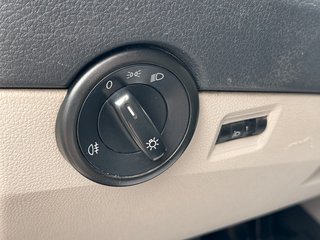 Volkswagen T6 Transporter Kasten 2.0 TDI*Klima*Navi*Ahk*3x - bilder 5