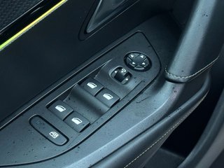 Peugeot 2008 GT*Aut*Nav*FOCAL*LED*AMBIENTE*ACC*DAB*KAM - bilder 9