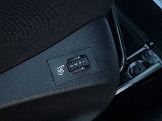 Peugeot 2008 Active 1.2*Temp.*SHZ*Klima*PDC*1.HD - foto 7