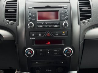 Kia Sorento 2.2CRDi Vision 4WD*Aut*Temp*AHK*Szhz*EU5 - bilder 7