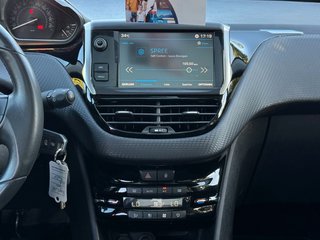Peugeot 2008 1.2 Style*Klima*Pano*Temp*Szhz*PDC*TÜV NEU* - bilder 7