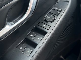 Hyundai i30 cw Family +*Navi*SHZ*Alu*Kamera*TÜV NEU - foto 9