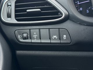 Hyundai i30 cw Family +*Navi*SHZ*Alu*Kamera*TÜV NEU - foto 11