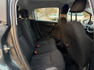 Peugeot 208 Active 1.2*Klima*Tempomat*TÜV NEU - bilder 3