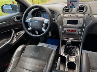 Ford Mondeo 2.0 TDCI Turnier Titanium*Nav*Klima*Szhz* - foto 4