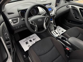 Hyundai Elantra 1.6i*Aut*Klima*Szhz*Temp*Allwetter*Alu - foto 1