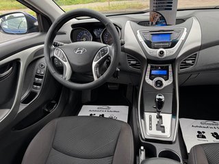 Hyundai Elantra 1.6i*Aut*Klima*Szhz*Temp*Allwetter*Alu - foto 3