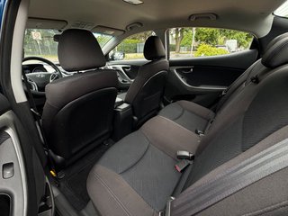 Hyundai Elantra 1.6i*Aut*Klima*Szhz*Temp*Allwetter*Alu - foto 6