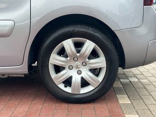 Peugeot Partner Tepee Allure 1.6HDi*Klima*Temp*AHK* - bilder 2