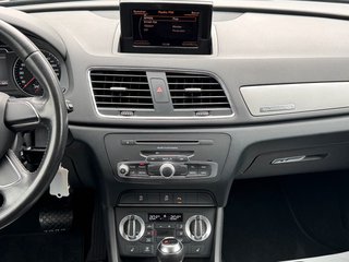 Audi Q3 2.0 TDI Quattro*Aut.*Xenon*Leder*AHK*PDC* - bilder 9