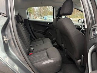 Peugeot 208 Active 1.4*Klima*Standheizung*Tempomat* - bilder 6