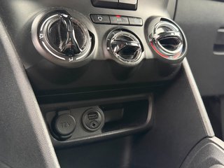 Peugeot 208 Active 1.4*Klima*Standheizung*Tempomat* - bilder 16