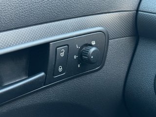 Volkswagen Caddy 1.6 Kasten EcoProfi*AHK*Allwetter*TÜV NEU* - bilder 9