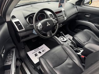 Mitsubishi Outlander 2.4 Intense*4x4*Aut*Leder*Temp*Szhz* - bilder 2