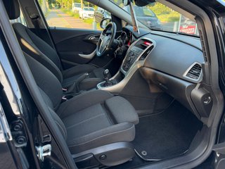 Opel Astra J Limousine EDITION 1.6*Xenon*Temp*Klima* - bilder 8