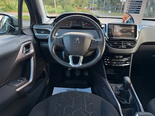 Peugeot 2008 Active Klima*PDC*Temp*Szhz*Allwetter - bilder 2