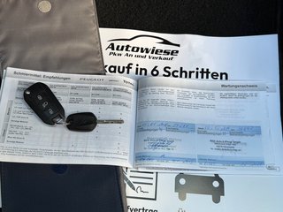 Peugeot 2008 Active Klima*PDC*Temp*Szhz*Allwetter - bilder 12