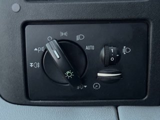 Ford Transit Euroline/Nugget*Webasto*Bett*Klima*AHK* - bilder 10