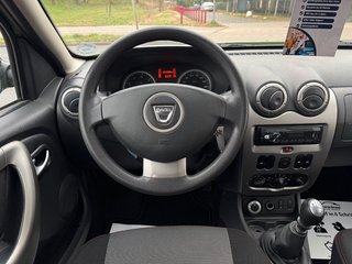 Dacia Duster 1.5 dCi 4x4-Offroad*Klima*Ahk*1.Hd*TüvNEU - bilder 1