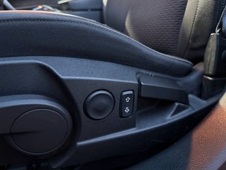 Opel Insignia Innovation 2.0CDTI Navi*Xenon*AHK*EU6 - bilder 11