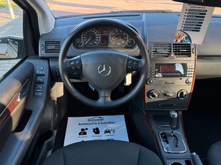 Mercedes-Benz A200*Automatik*Sitzheizung*Klima*Allwetter*AHK - bilder 3