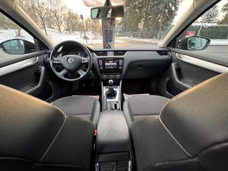 Skoda Octavia Combi 1.6TDI*Pano*Leder*Temp*WEBASTO - bilder 5